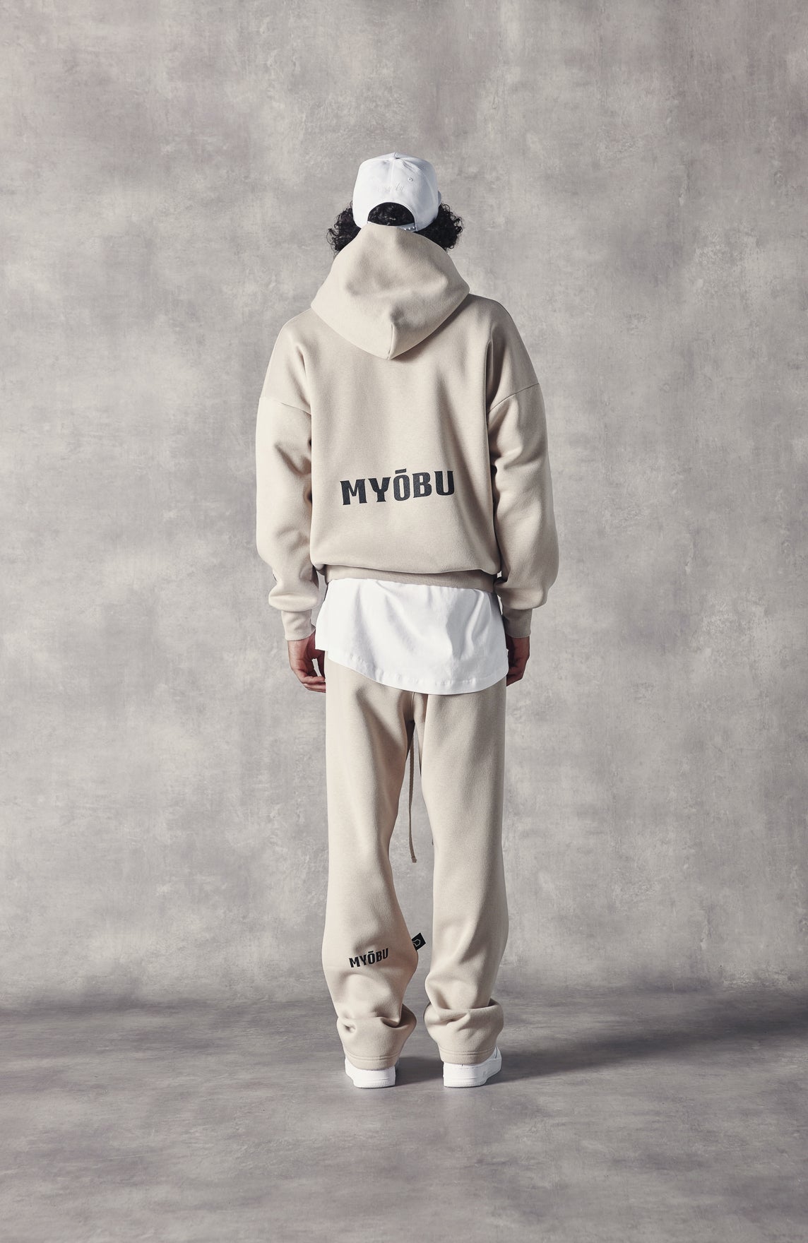 MYŌBU SAND RELAXED SWEATPANTS