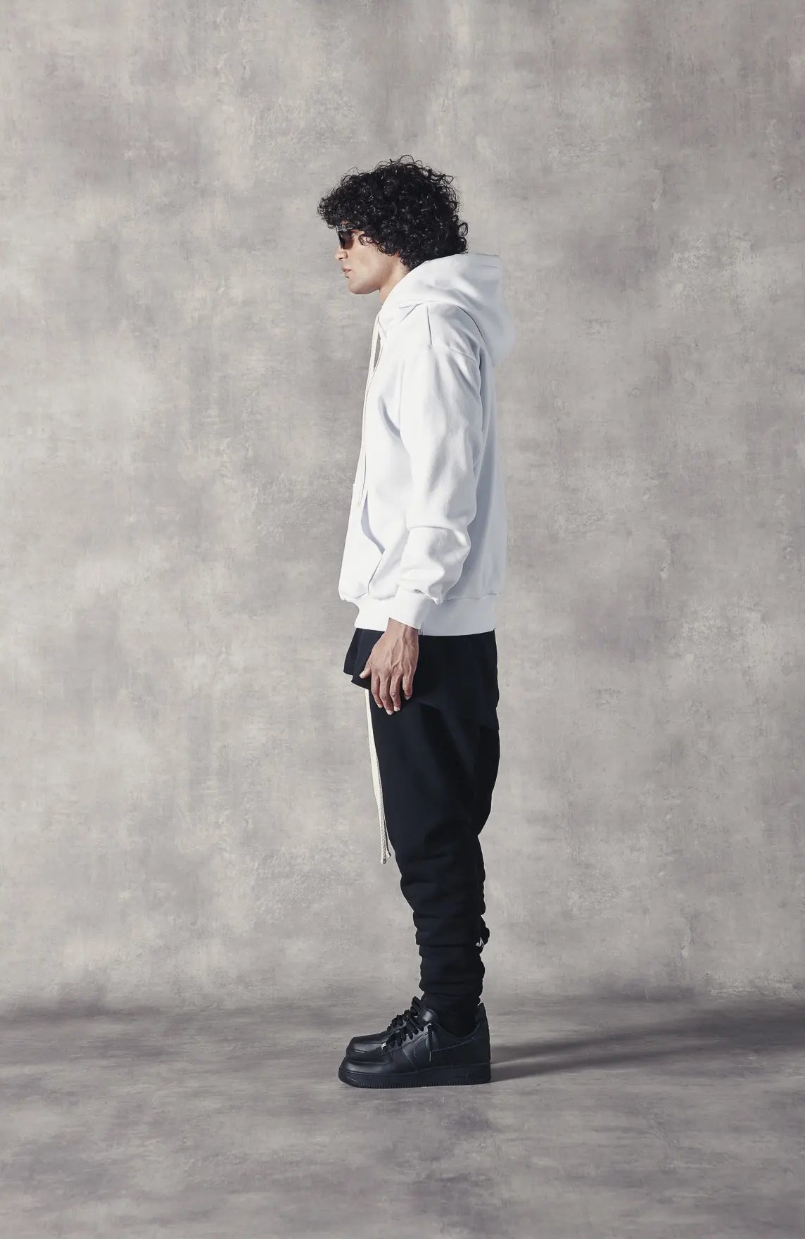 MYŌBU BLACK SWEATPANTS
