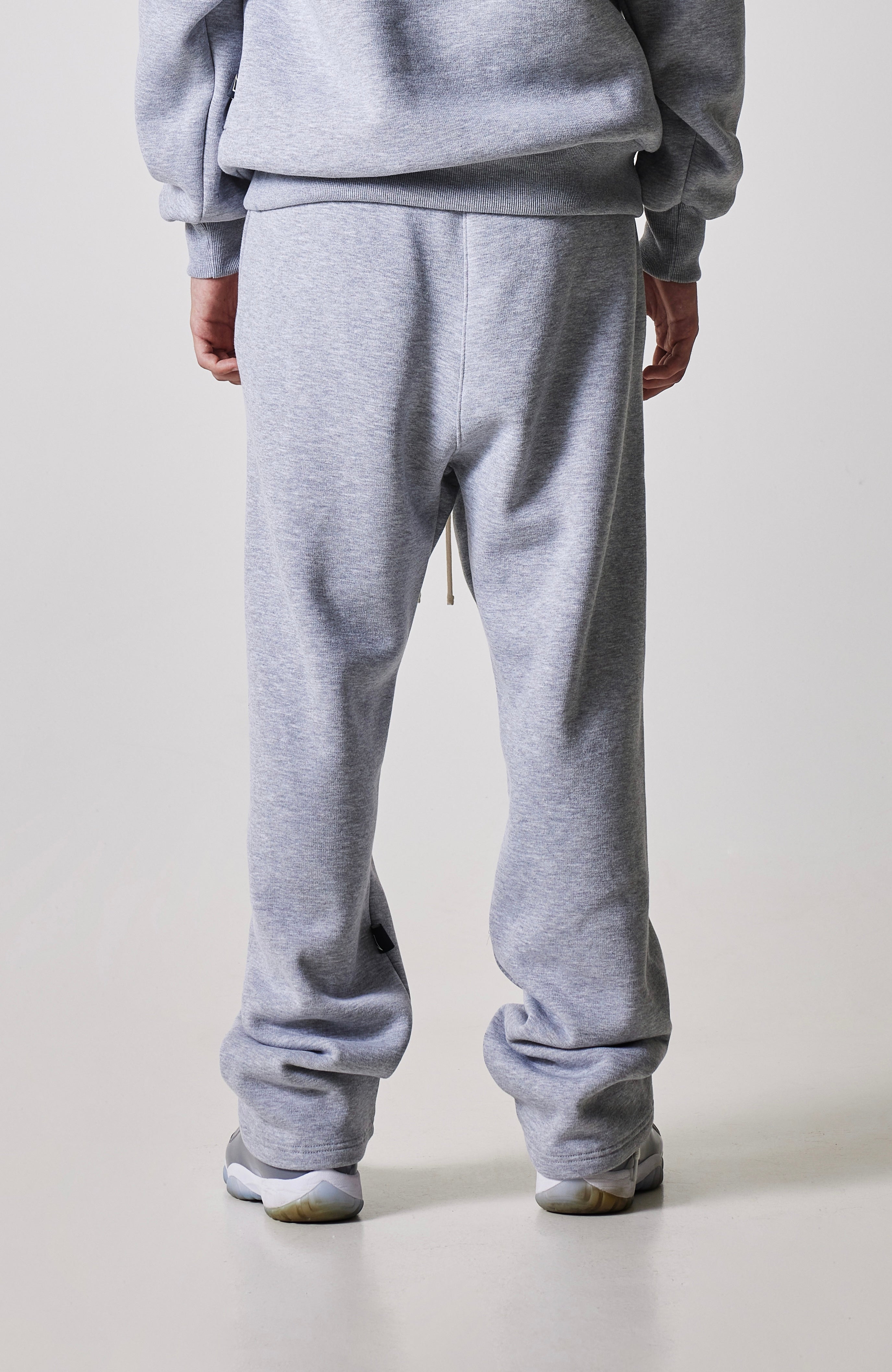 Oversized sweatpants in light grey melange – HACHU Brand